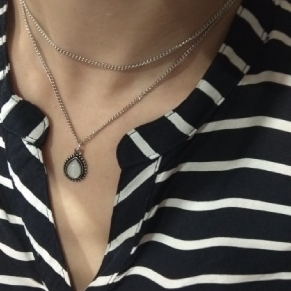 Double Layer Necklace - Picture 2 of 6